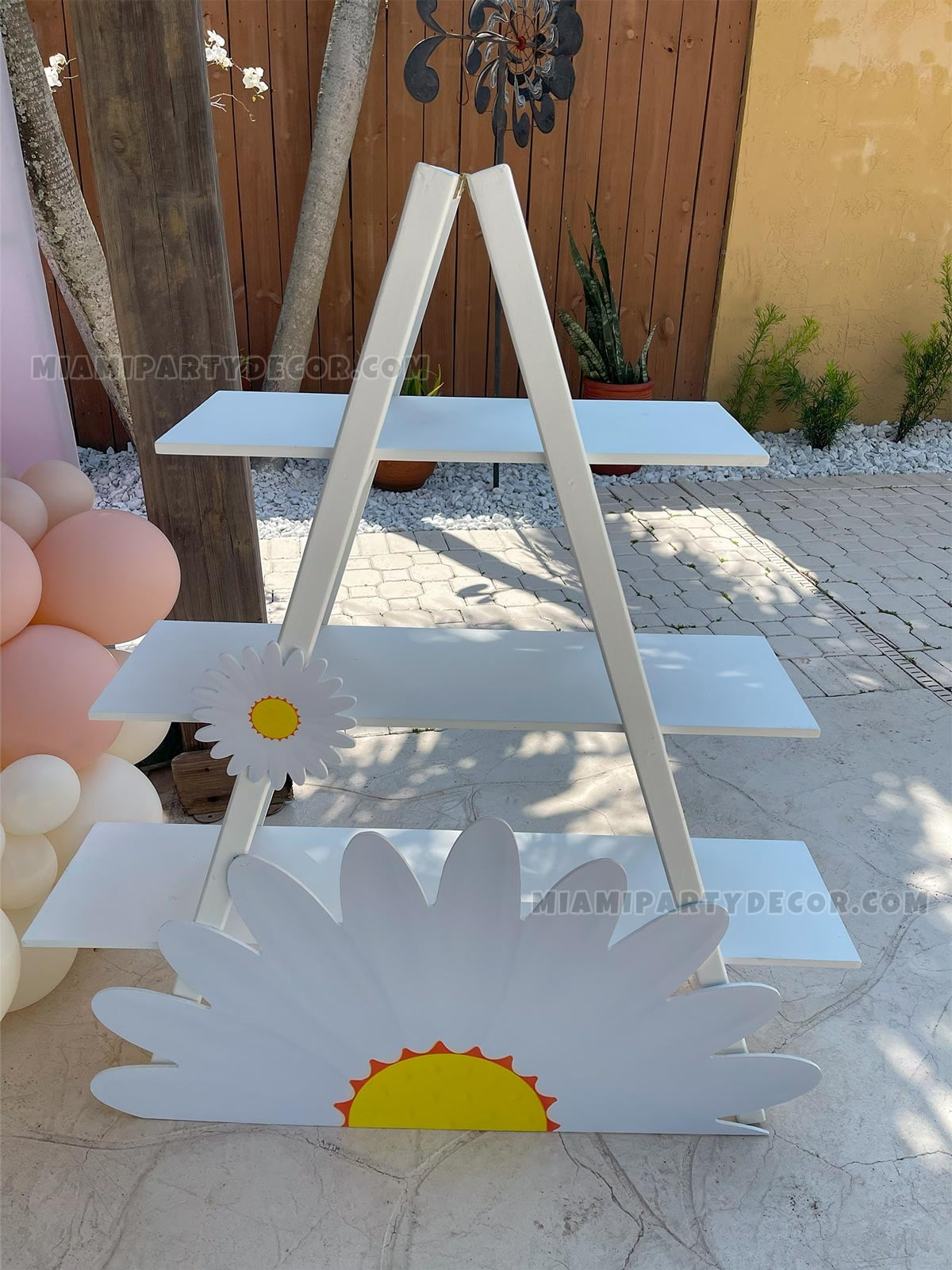 Daisy Theme Party Backdrop in Miami for Birthdays image 2